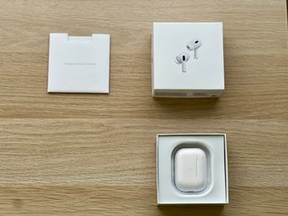 Auriculares parecidos a Apple AirPods Pro 2