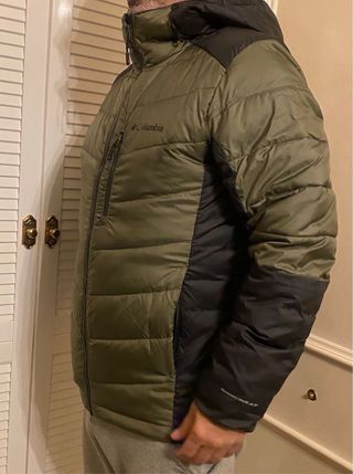 Chaqueta Columbia verde y negra