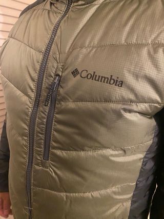 Chaqueta Columbia verde y negra