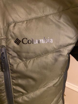 Chaqueta Columbia verde y negra