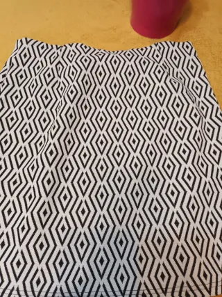 Minifalda geométrica mujer