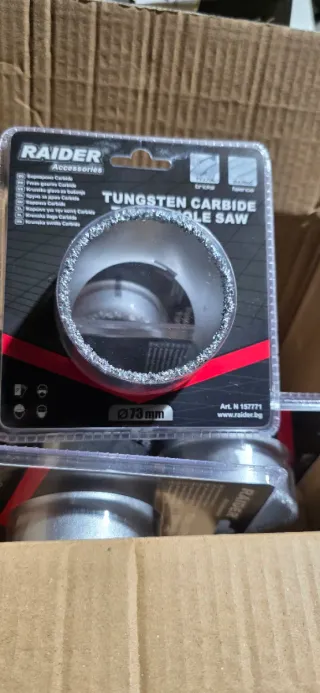 Lote 25.000 Herramientas Manuales y Accesorios