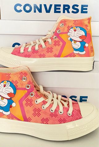 Nuevas Precio unid. Converse x Doraemon Talla 46.5