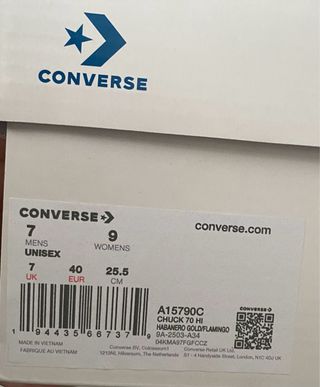 Nuevas Precio unid. Converse x Doraemon Talla 46.5