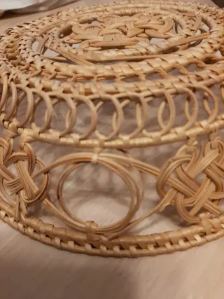 Cestino intrecciato in vimini