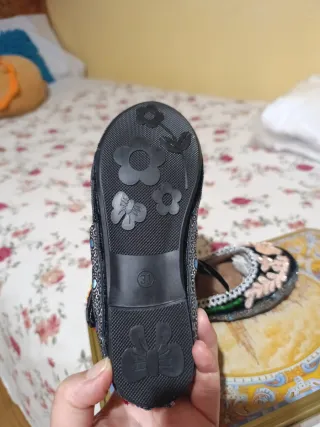 Zapatillas niña Traje Regional