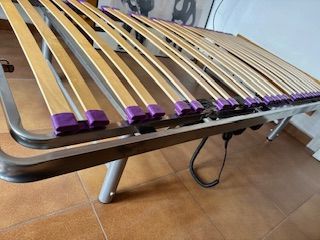 Cama articulada eléctrica con mando