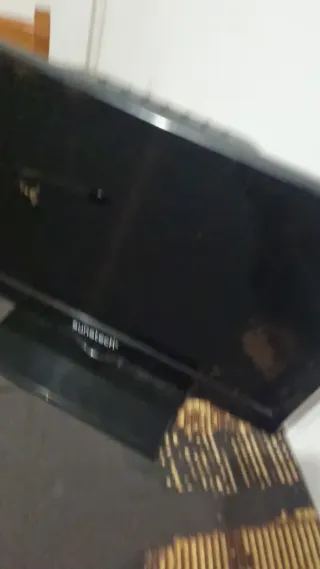 Televisor Sunstech Negro.lleva antena