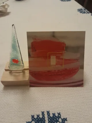 Soprammobile vela in vetro e legno