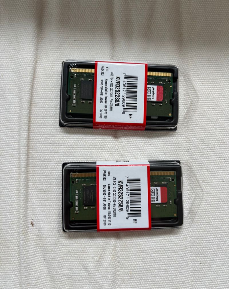 2x Kingston DDR4 8GB RAM 3200MHz