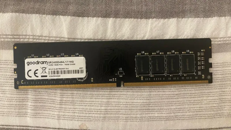 Memoria RAM Goodram DDR4 16GB PC4-19200
