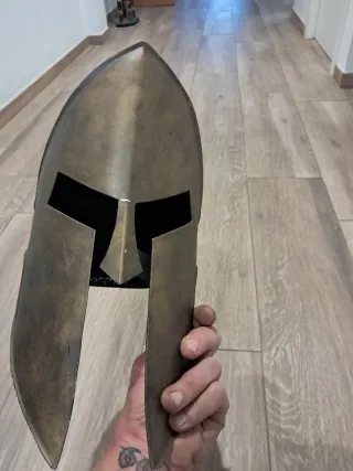 Casco Espartano Aluminio Hecho a Mano