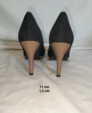 Zapatos de tacón negros talla 40