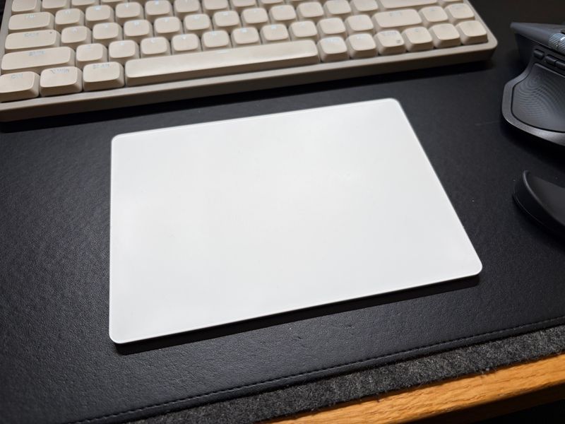 Apple Magic Trackpad (Lightning)