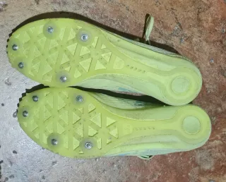 Zapatillas Adidas Atletismo Clavos Amarillas