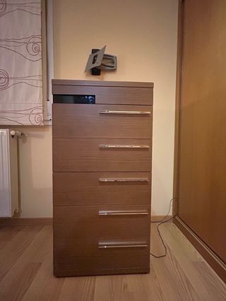 Radiador blanco de metal