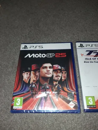 Juegos PS5 MotoGP 25 y TT Isle of Man 3