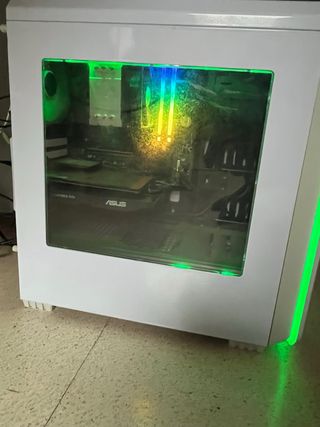 Torre PC Gaming Blanca con Luces LED Verdes