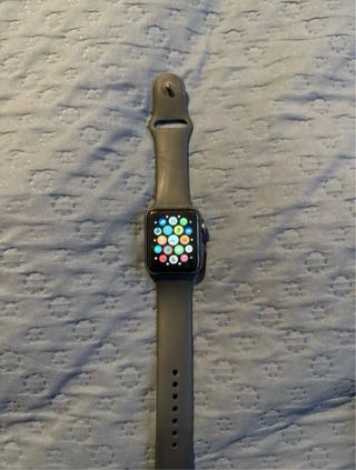 Apple Watch Series 3 Negro con Cargador