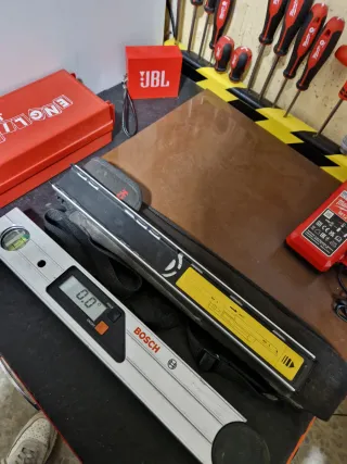 Nivel digital Bosch DWM 40L