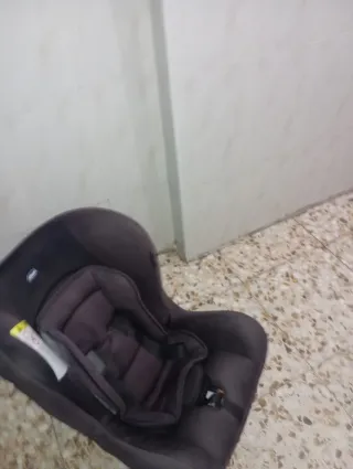 Silla de coche negra