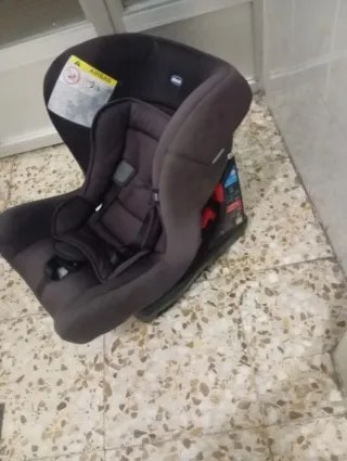 Silla de coche negra