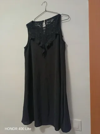 Vestido negro con encaje