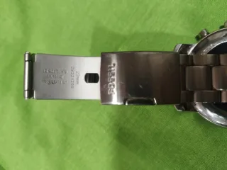 Reloj Fossil Digital con Cargador