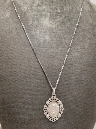 Medallón Vintage Plata Ley con Cadena