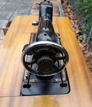 Máquina de coser Sigma antigua