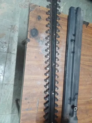 Tagliasiepi Elettrico TH 450