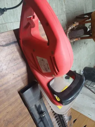 Tagliasiepi Elettrico TH 450