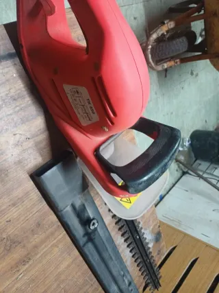 Tagliasiepi Elettrico TH 450