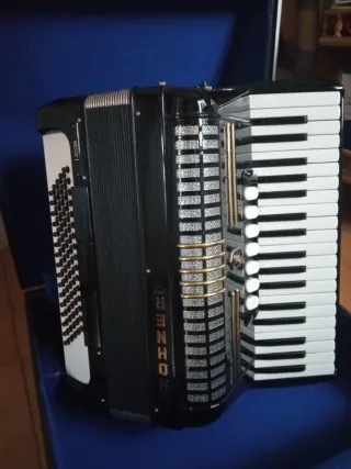Acordeón Piano Hohner Verdi I