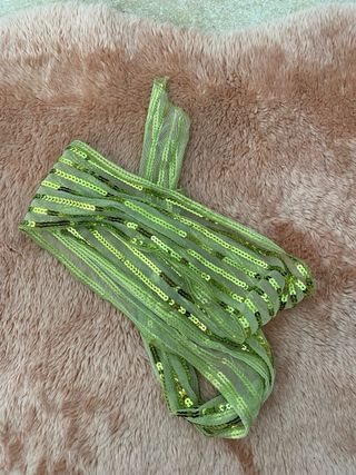 Set di quattro foulard di vari colori e texture