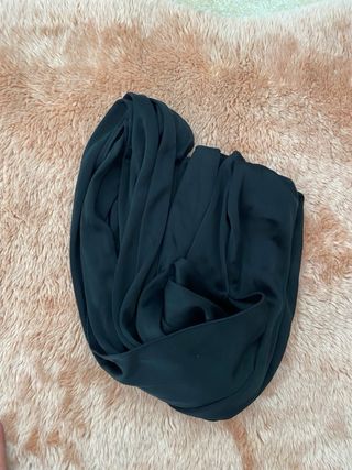 Set di quattro foulard di vari colori e texture