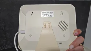 SG9 Reloj Digital Marco Minimalista