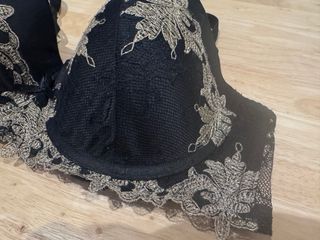 Sujetador y braguita Etam negro/dorado 95D