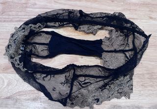 Sujetador y braguita Etam negro/dorado 95D