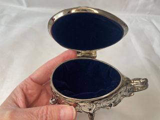 Joyero antiguo metalico Art Nouveau