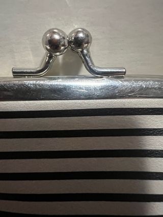 Porta monedas Alice in Wonderland