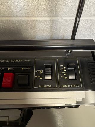 Radio Sanyo 9500 4 Altavoces Cassette