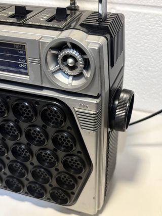 Radio Sanyo 9500 4 Altavoces Cassette