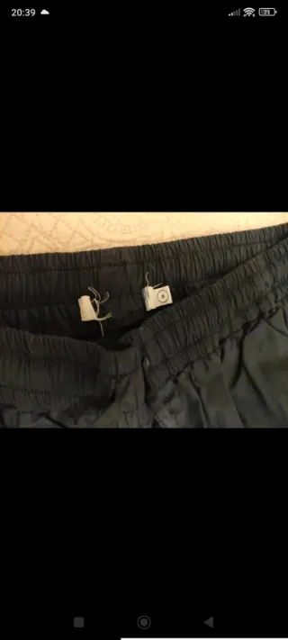 Pantalón baggy negro sin usar
