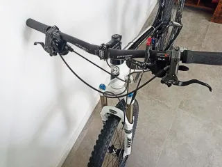 Bicicleta Ghost AMR 5900