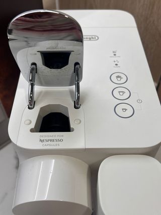 Cafetera Nespresso Lattissima One Blanca