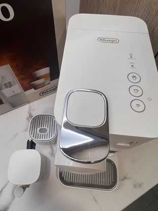 Cafetera Nespresso Lattissima One Blanca