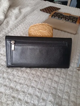 Lote 3 portafogli e 1 portamonete