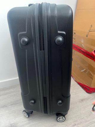 Maleta mediana STL negra para facturar