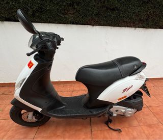Piaggio Zip 50